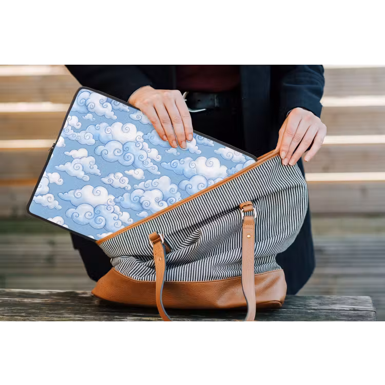 Wolken - Patroon - Hemel - Illustratie - Wit laptophoes neopreen klein -tas