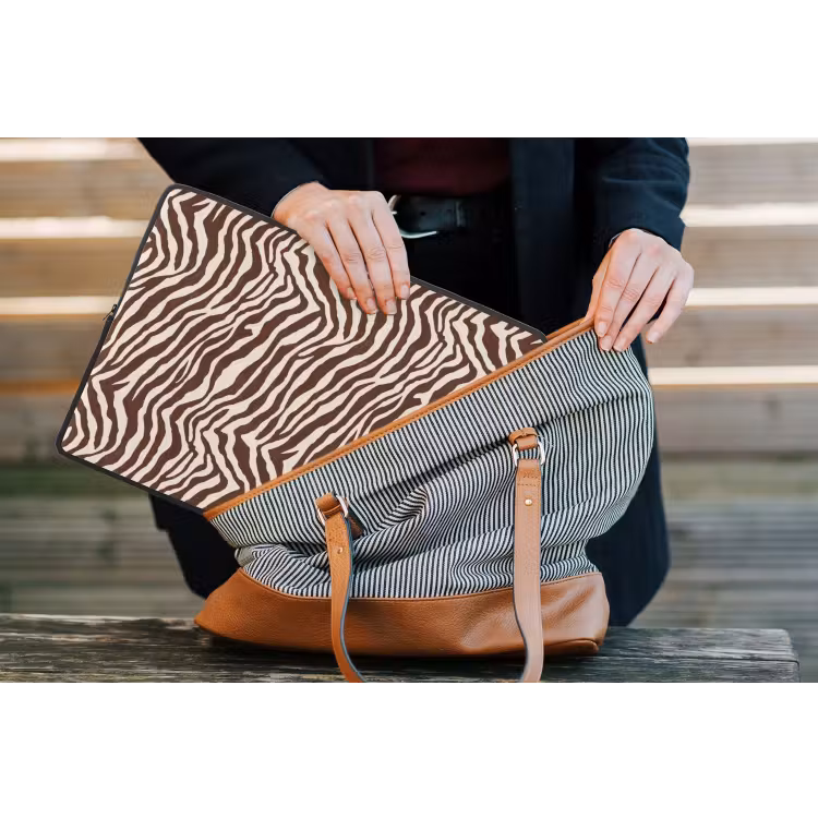 Zebra - Patroon - Zwart - Wit laptophoes neopreen klein 279 -tas