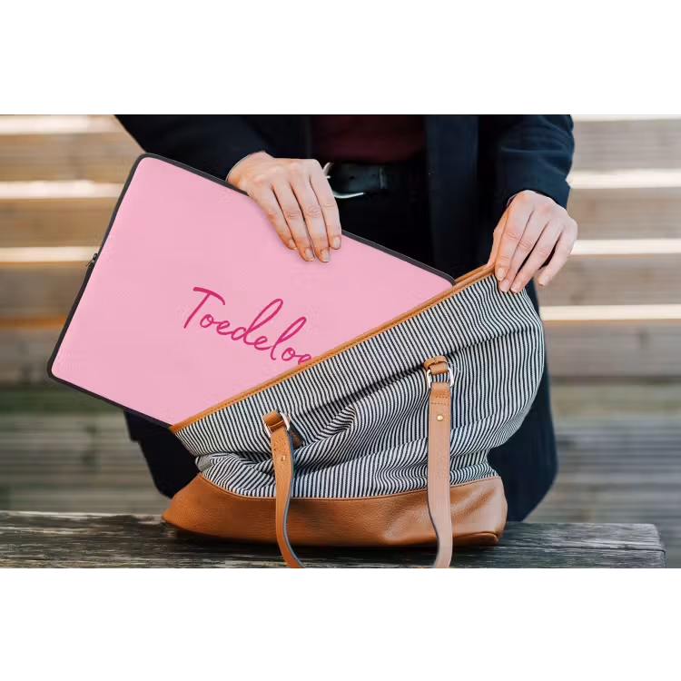 Toedeloe - Roze - Minimalistisch laptophoes neopreen klein -tas