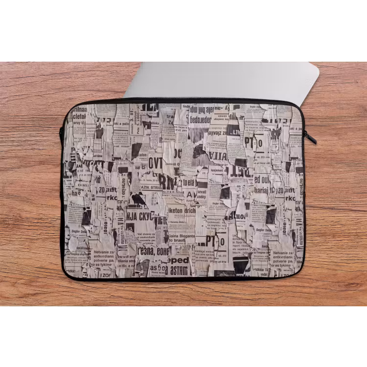 Krant - Gescheurd - Textuur - Abstract - Zwart-wit laptophoes neopreen klein -tafel