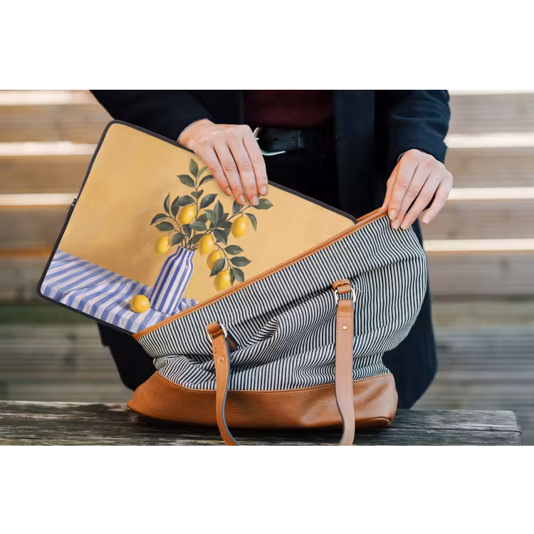 Laptop hülle - Zitrone – Stillleben – Modern - Citroen - Stilleven - Modern laptophoes neopreen klein