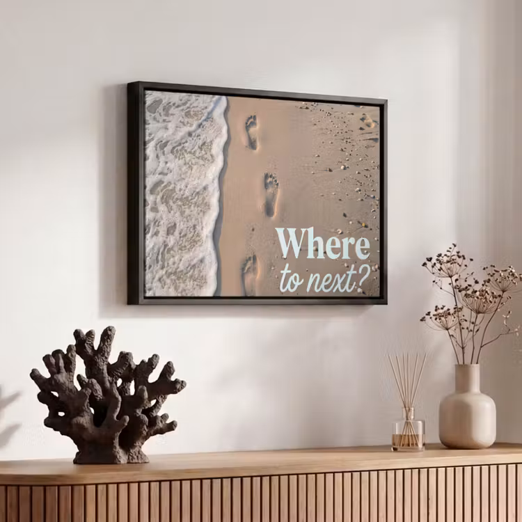 Where to next - Strand - Voetstappen Canvas met baklijst klein -atmosphere_sfeer4_global