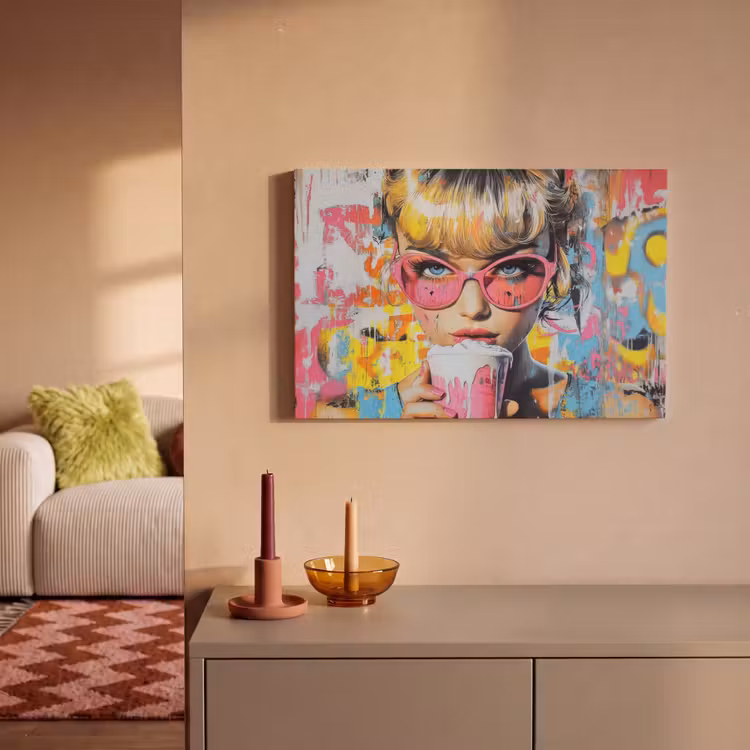 Expressief - Milkshake - Vrouw - Felle kleuren canvas 2cm klein -sfeer1