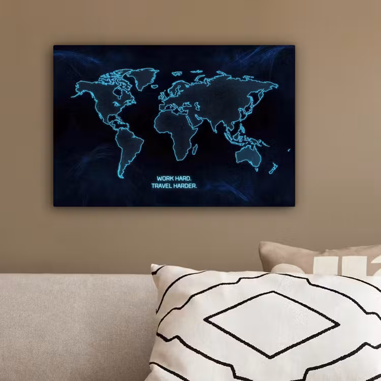 Digitaal - Wereldkaart - Blauw - Quote canvas 2cm klein -sfeer3