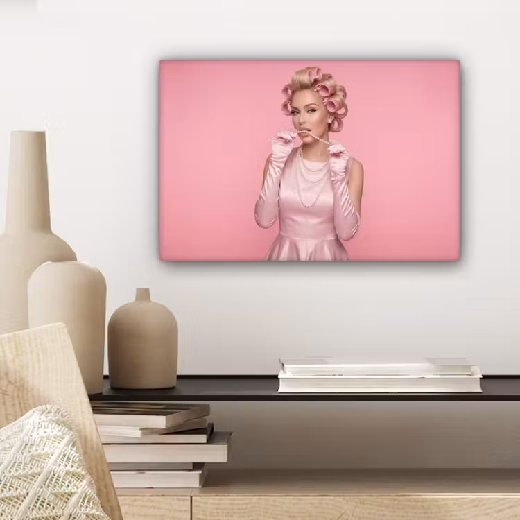 Vrouw - Roze - Parelketting - Krulspelden canvas 2cm klein -closeup_print_DE