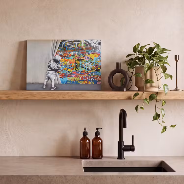 Graffiti - Illusie - Jongen - Street art canvas 2cm klein -sfeer3