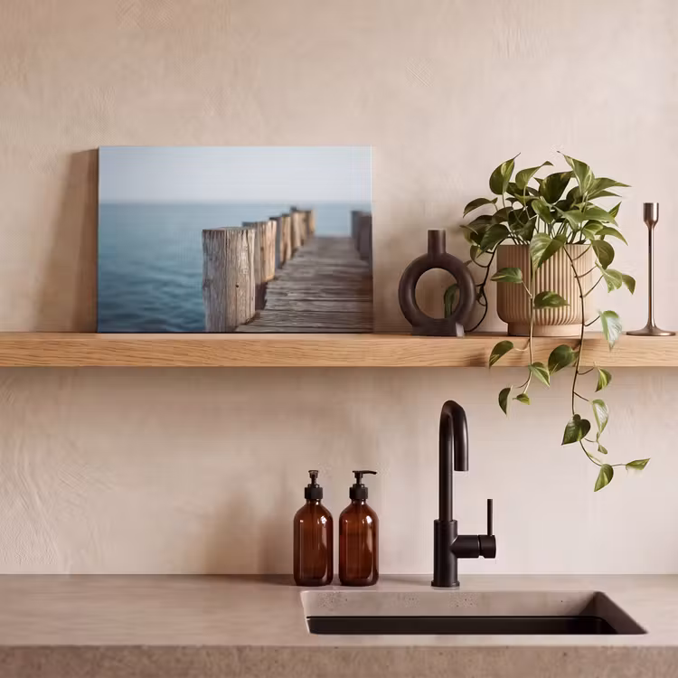 Houten steiger - Helderblauwe lucht canvas 2cm klein -sfeer3
