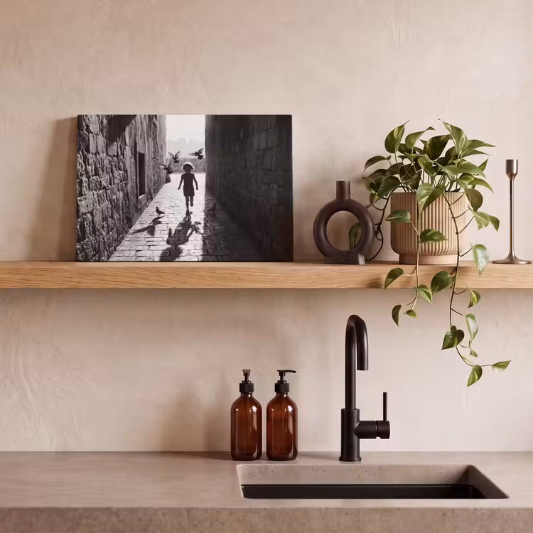 Kind - Vogel - Straat - Zwart-wit - Spelen canvas 2cm klein -sfeer3
