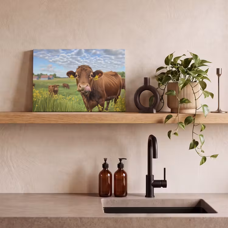 Koe - Weide - Bloemen canvas 2cm klein -sfeer3