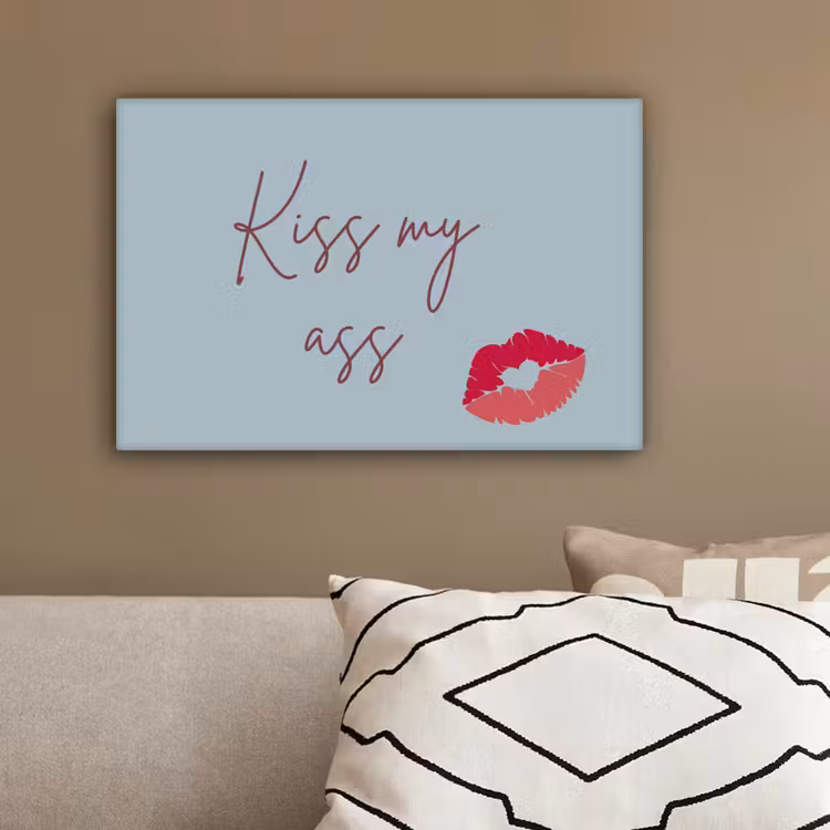 Kiss my ass - Lip - Blauw canvas 2cm klein -sfeer6