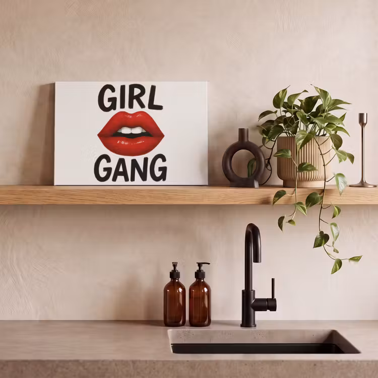 Lip - Girl - Rood - Letters canvas 2cm klein -sfeer3