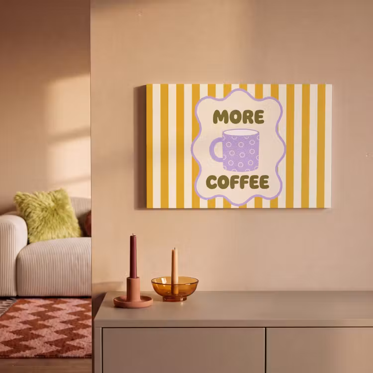 More coffee - Geel - Paars - Strepen - Mok canvas 2cm klein -sfeer1