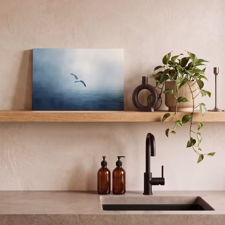 Meeuw - Wit - Zee - Mistig canvas 2cm klein -sfeer3