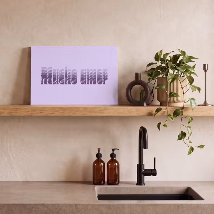 Mucho amor - Paars - Gelaagde letters canvas 2cm klein -sfeer3