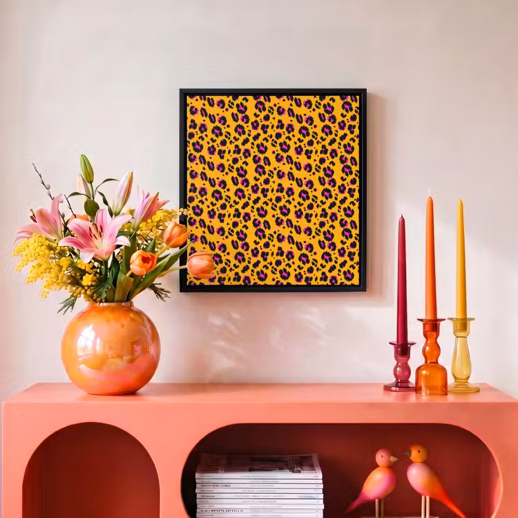 Oranje - Roze - Panterprint Canvas met baklijst klein 1124 -atmosphere_sfeer3_global