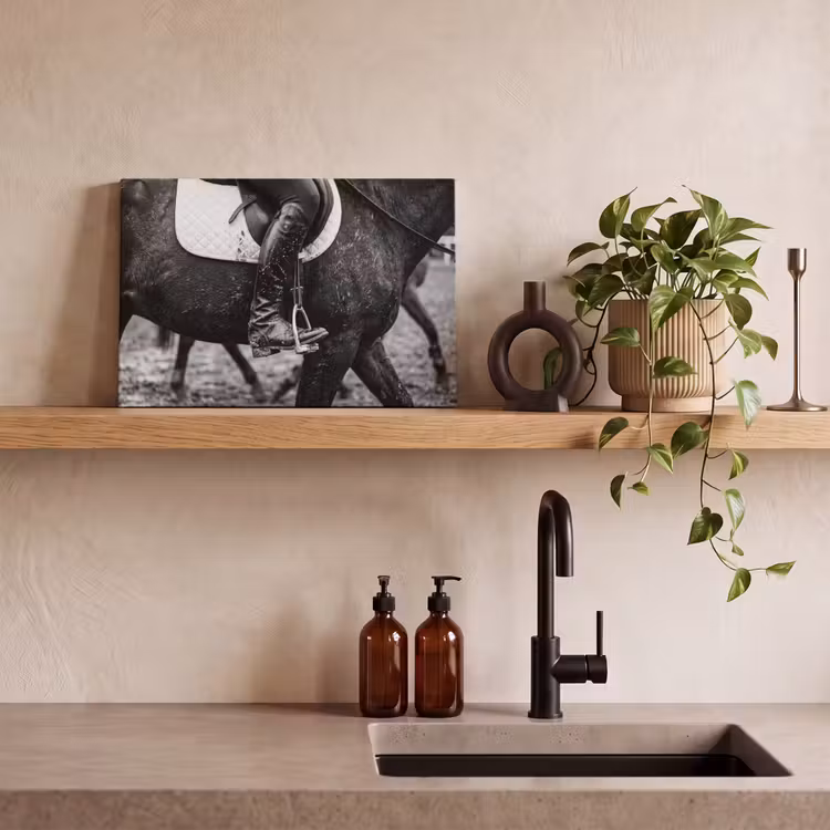 Paard - Sport - Zwart - Wit canvas 2cm klein -sfeer3