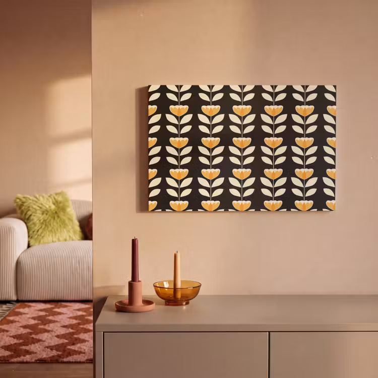 Retro - Bloem - Zwart - Okergeel canvas 2cm klein 34 -sfeer1