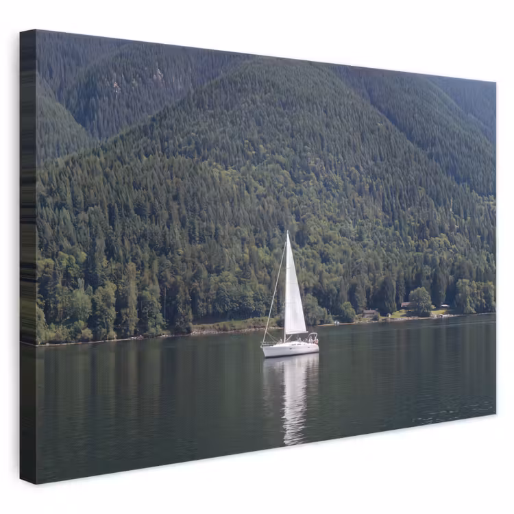 Zeilboot - Water - Bergen - Natuur - Groen canvas 2cm klein -3d