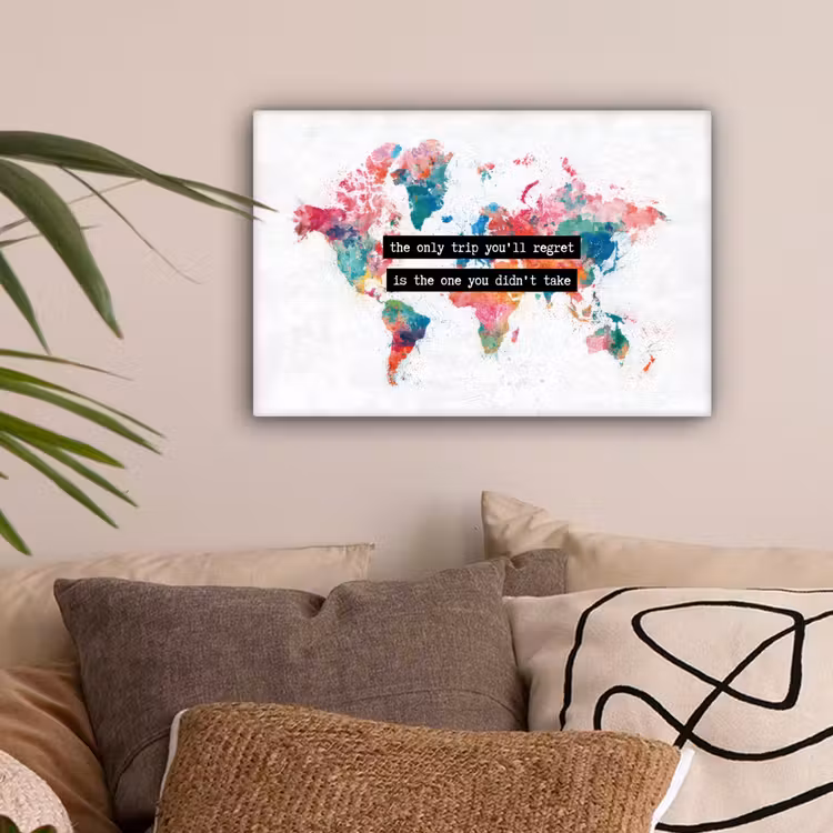 Wereldkaart - Kleurrijk - Tekst canvas 2cm klein -sfeer1