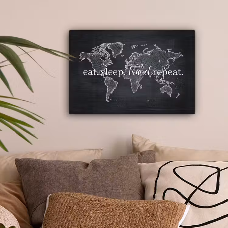 Wereldkaart - Krijt - Quote - Zwart canvas 2cm klein -sfeer1