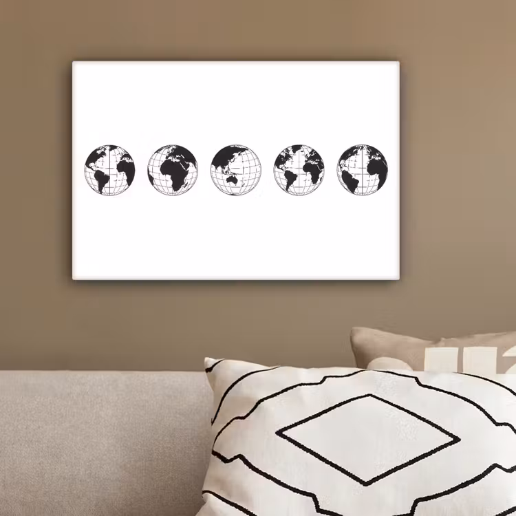 Wereldkaart - Bollen zwart wit canvas 2cm klein -sfeer3