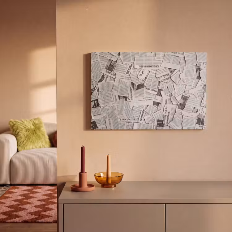 Krant - Versnipperd - Textuur - Zwart-wit - Abstract canvas 2cm klein -sfeer1