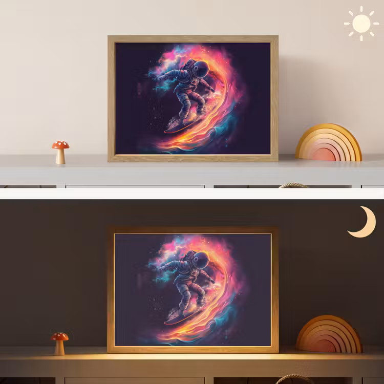 Astronaut - Ruimte - Surfen - Kleurrijk Light Box met batterij (Wandlamp kind) middel -sfeer3_kind