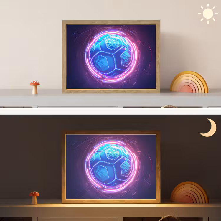 Voetbal - Sport - Blauw - Paars Light Box met batterij (Wandlamp kind) middel -sfeer3_kind