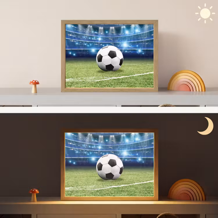 Voetbal - Stadion - Bal - Jongens Light Box met batterij (Wandlamp kind) middel -sfeer3_kind