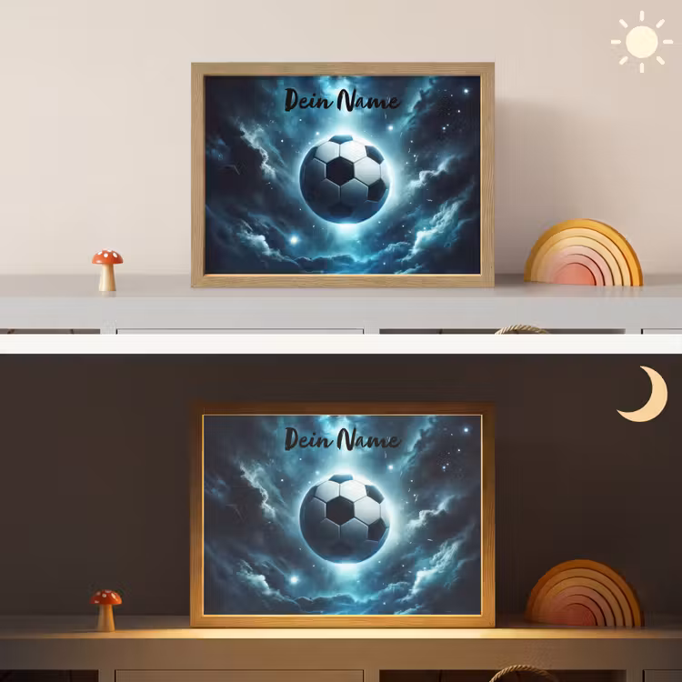 Voetbal - Galaxy - Ruimte - Sport - Blauw Light Box met batterij (Wandlamp kind) middel -sfeer3_kind