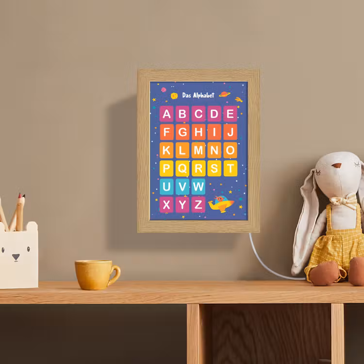 Educatief - Alfabet leren - Ruimte - Letters Light Box met kabel (Wandlamp kind) klein -sfeer2_kind