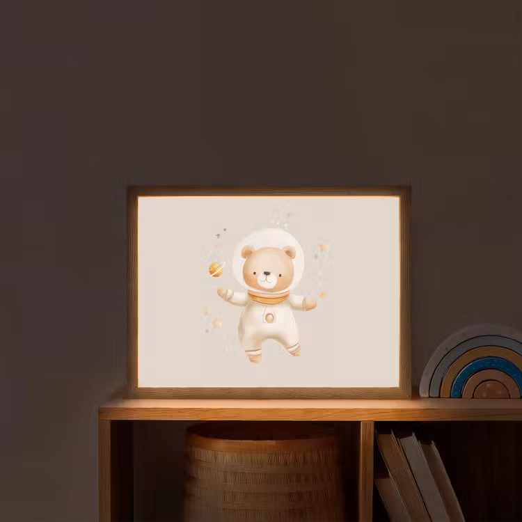 Ruimtebeer - Sterren - Beige Light Box met batterij (Wandlamp kind) middel -sfeer1_kind