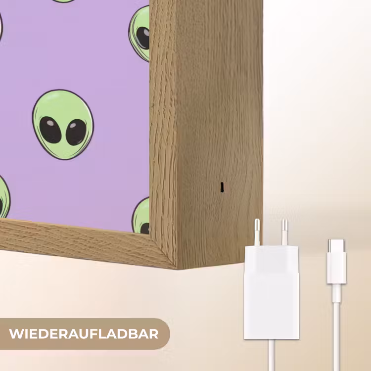 Alien - Retro - Lila Light Box met batterij (Wandlamp) middel 907 -USP_websiteoplaadbaarDE