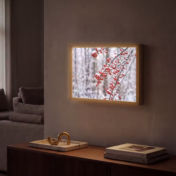 Bessen - Takken - Sneeuw - Winter - Kleurrijk Light Box met batterij (Wandlamp) middel -sfeer1