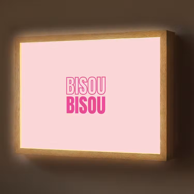 Bisou - Roze - Minimalistisch Light Box met batterij (Wandlamp) middel -z3d_website