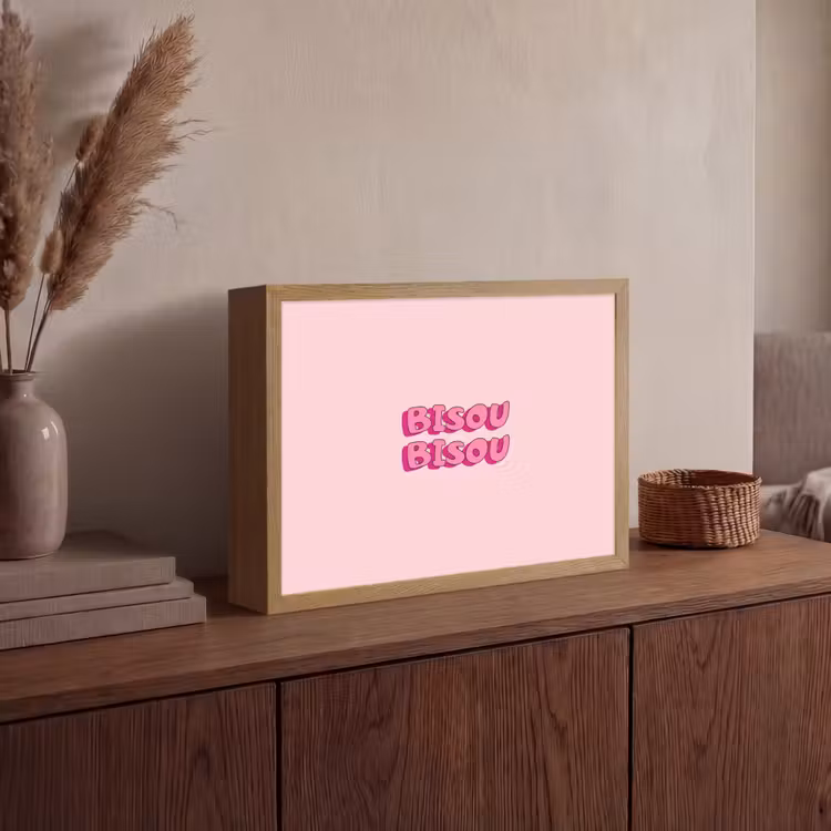 Bisou - Roze - Schaduw Light Box met batterij (Wandlamp) middel -sfeer2