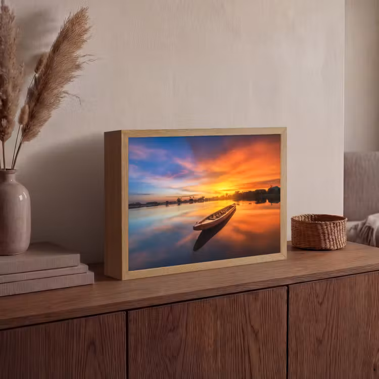 Boot - Water - Zonsondergang - Oranje - Water Light Box met batterij (Wandlamp) middel -sfeer2