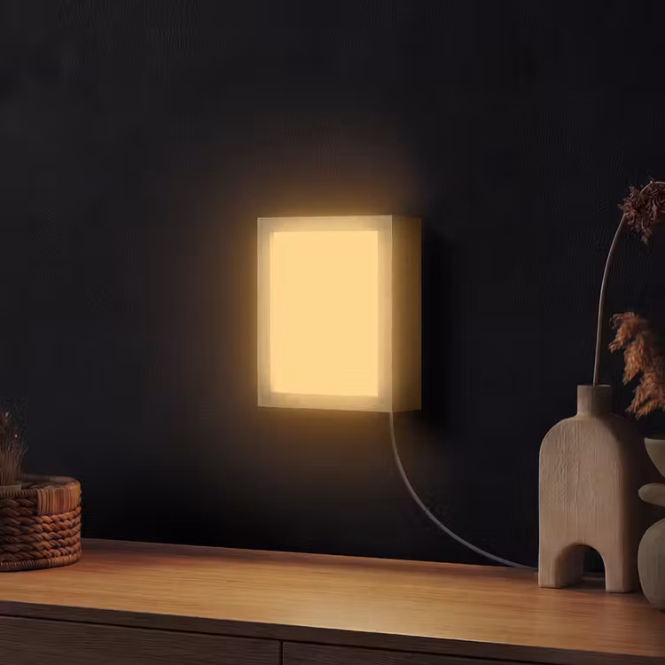 Butter - Geel - Yellow Light Box met kabel (Wandlamp) klein 929 -sfeer1