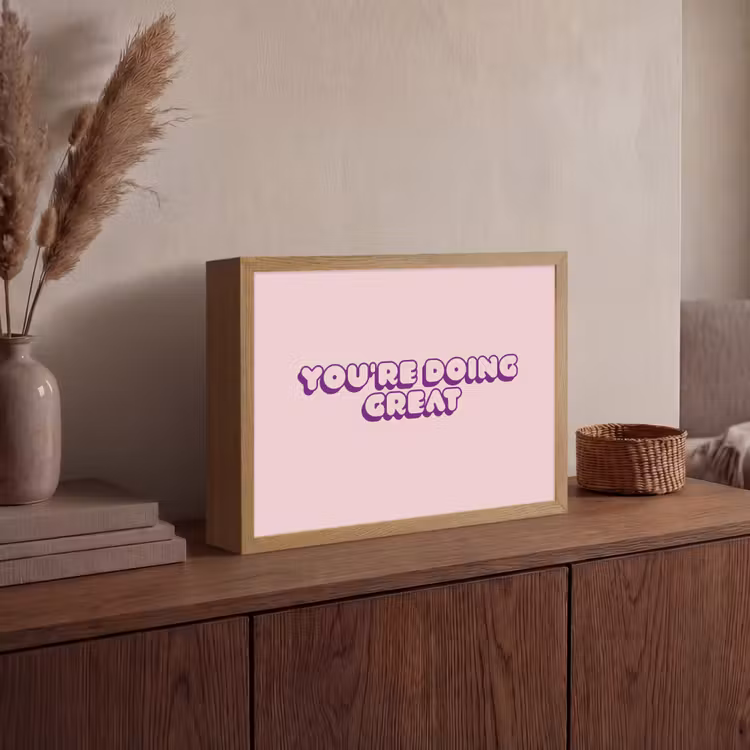 You're doing great - roze - 3D Light Box met batterij (Wandlamp) middel -sfeer2