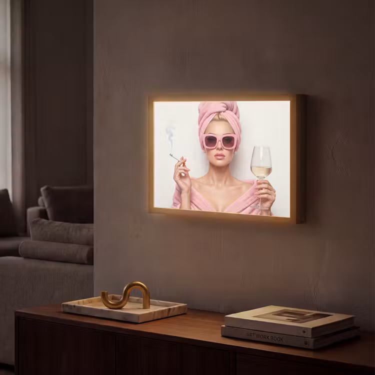 Vrouw - Roze - Wijn - Zonnebril Light Box met batterij (Wandlamp) middel -sfeer1