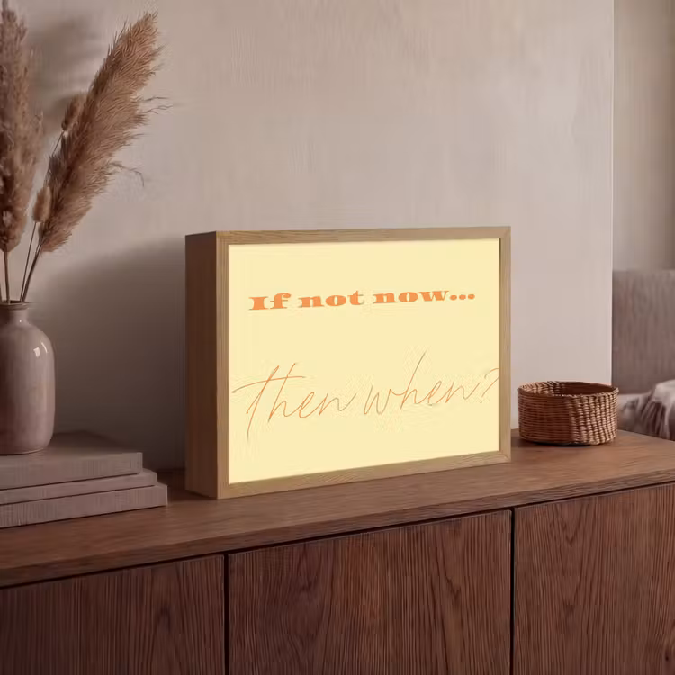 Geel - Oranje - if not now then when Light Box met batterij (Wandlamp) middel -sfeer2