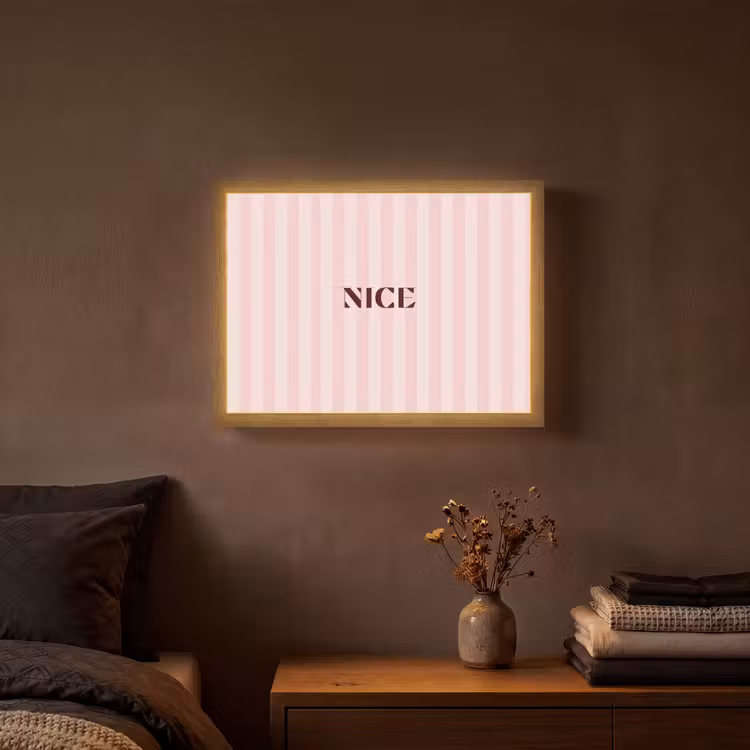 Nice - Strepen - Roze Light Box met batterij (Wandlamp) middel -sfeer4