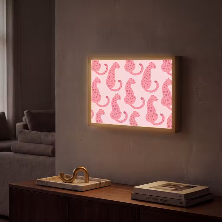 Kat - Gevlekt - Dieren - Patroon - Roze Light Box met batterij (Wandlamp) middel -sfeer1