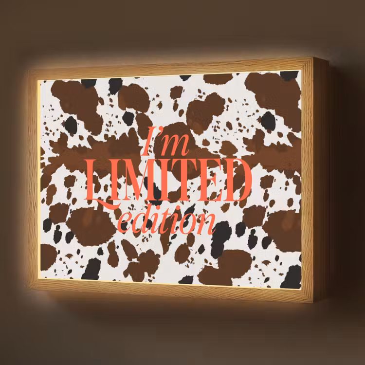 Koeienprint - Limited edition - Rood Light Box met batterij (Wandlamp) middel -z3d_website