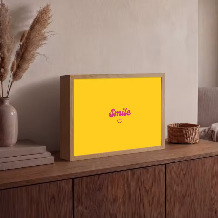 Smile - Geel - Roze Light Box met batterij (Wandlamp) middel -sfeer2