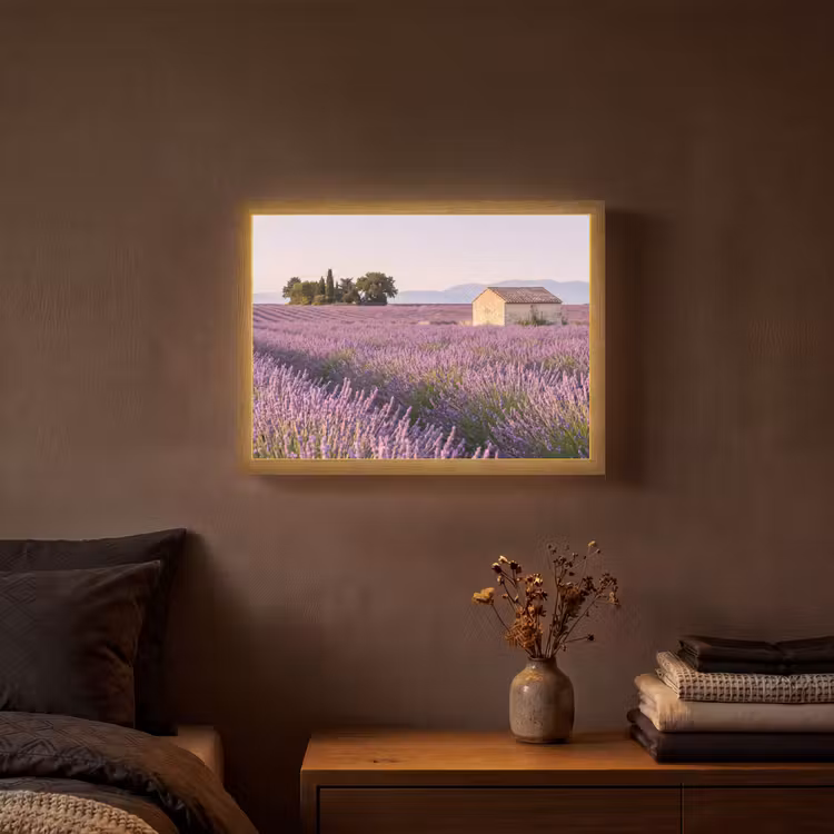 Lavendel - Landschap - Sereen - Paars Light Box met batterij (Wandlamp) middel -sfeer4