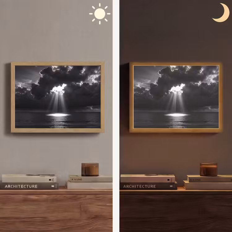 Licht - Wolken - Zee - Zwart-wit - Natuur Light Box met batterij (Wandlamp) middel -sfeer3