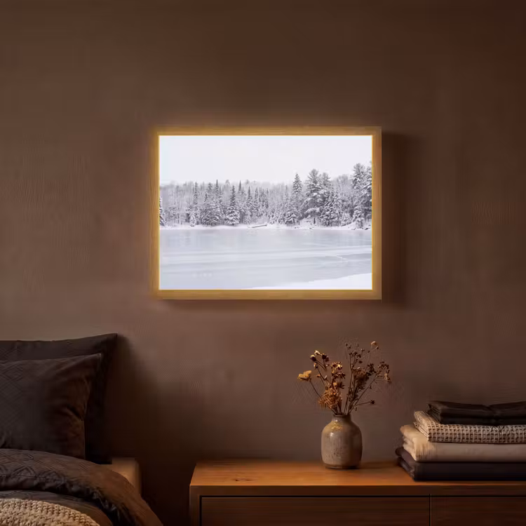 Meer - Dennen - IJs - Winter - Rustgevend Light Box met batterij (Wandlamp) middel -sfeer4