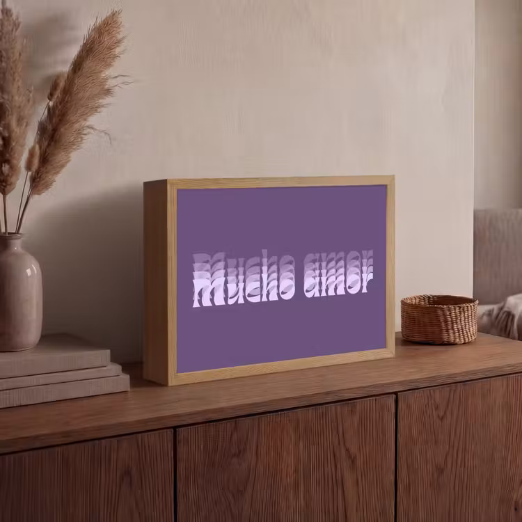 Mucho amor - Paars - Grafisch Light Box met batterij (Wandlamp) middel -sfeer2