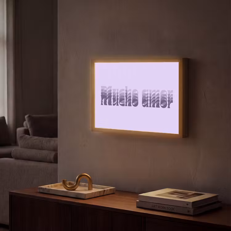 Mucho amor - Paars - Gelaagde letters Light Box met batterij (Wandlamp) middel -sfeer1